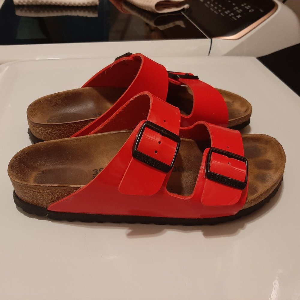 Birkenstock Arizona Cherry Red Patent Leather Size 39 Women